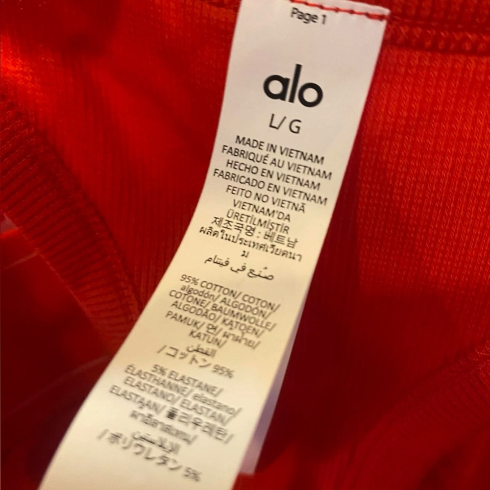NWT Alo Yoga tank and tennis skirt set BRIGHT RED Size L - Picture 5 of 5